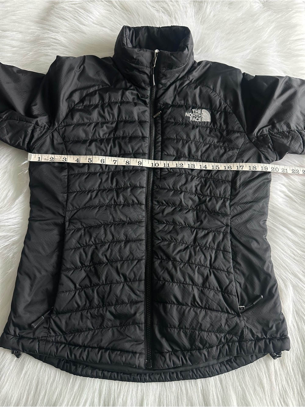 The North Face Women's Black Quilted Jacket Sz M - Picture 4 of 8